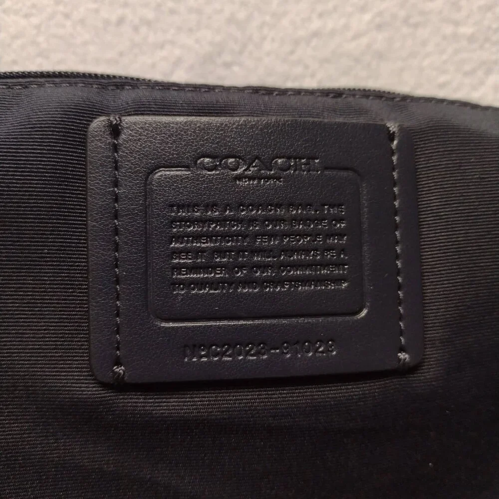 Coach Chelsea Hobo Bag in Navy Pebbled Leather High Quality Purse - Picture 7 of 11